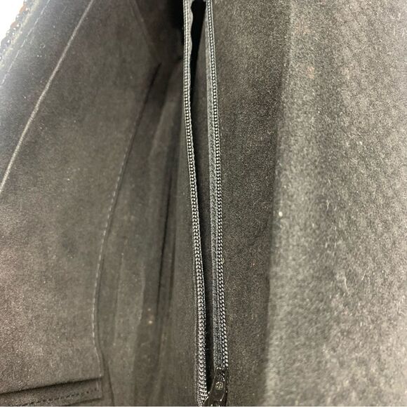 Black Metal Mesh-Metal Gold Tone Metal Trim Evening Shoulder Purse or Clutch - Picture 13 of 15